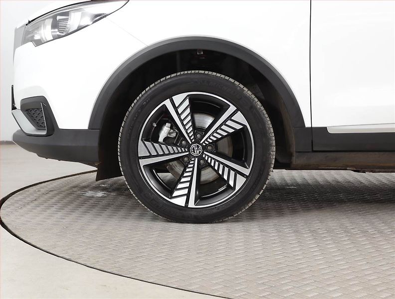 MG ZS (2020) Luxury EV 42.5 kWh, SoH 83% - fotka 15 z 25