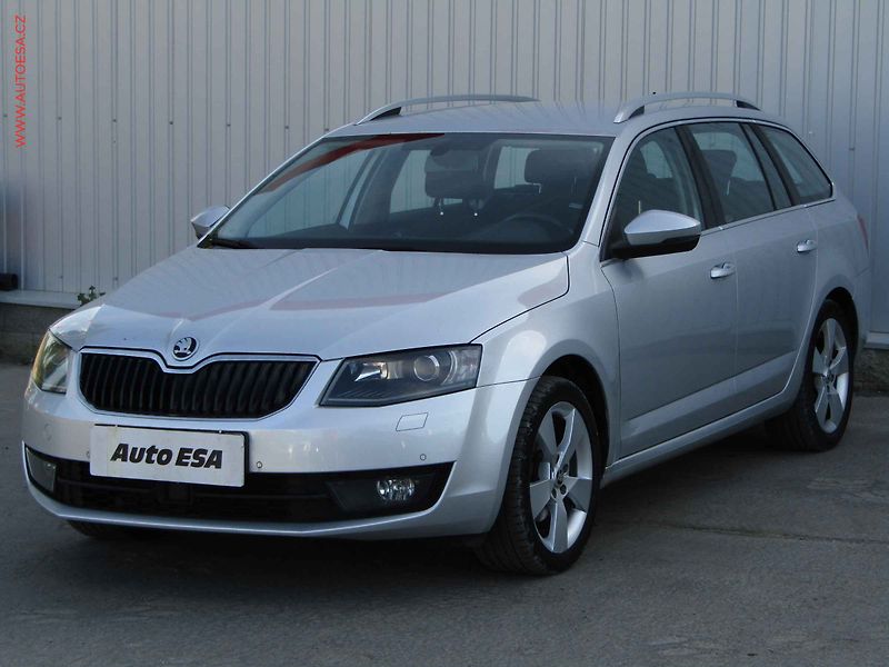 Škoda Octavia (2015) 2.0 TDi, ČR, Style - fotka 3 z 20