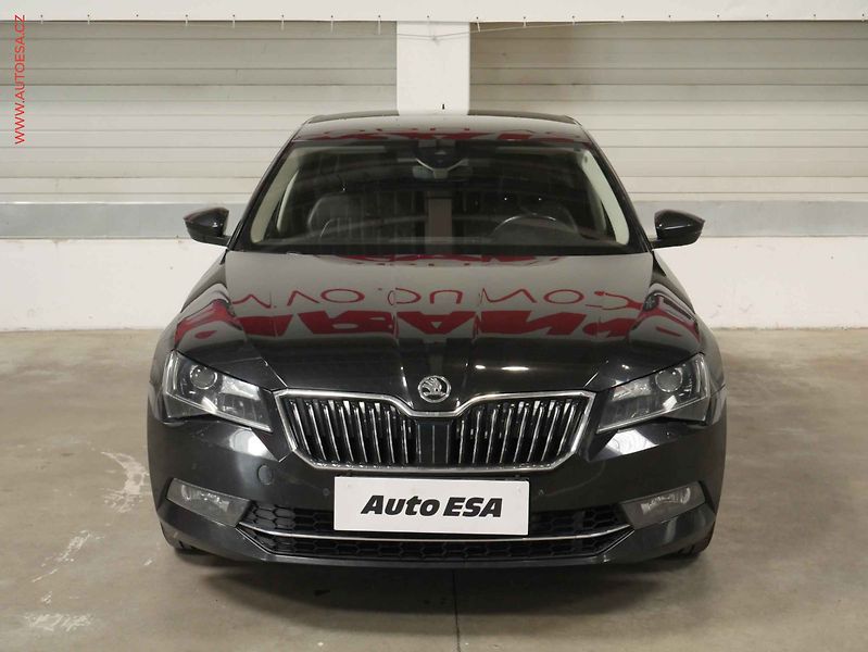 Škoda Superb (2017) 2.0 Tsi 4x4, ČR, DSG, navi - fotka 2 z 26