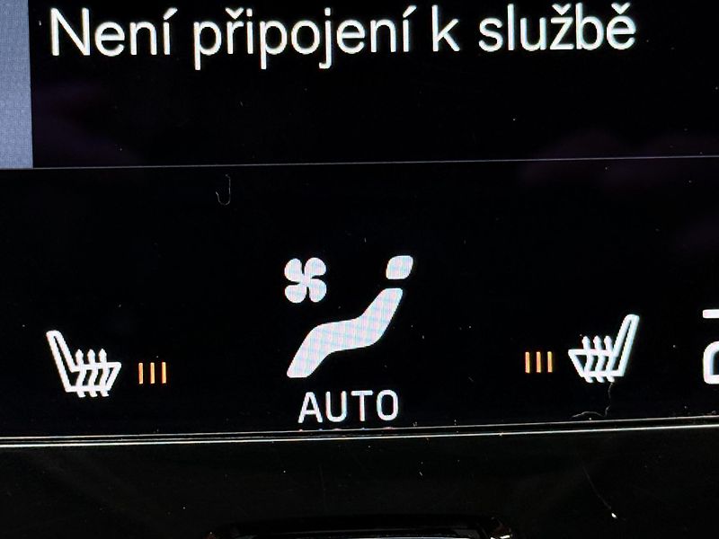 Volvo V60 CC B4 AWD //nezáv. topení+kola - fotka 24 z 33