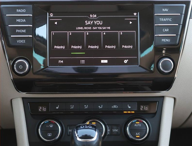 Škoda Superb (2016) Style Plus 2.0 TDI, Automat - fotka 12 z 26