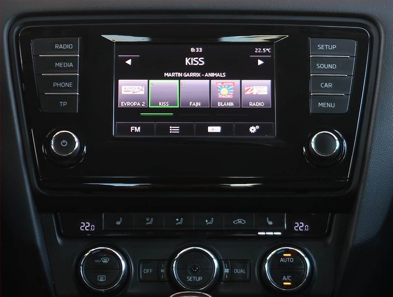 Škoda Octavia (2014) Elegance 1.2 TSI, Serv.kniha - fotka 12 z 19