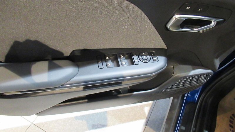 Kia K4 (2026) 1,6 T-GDi GPF 7DCT EXCLUSIVE 1 - fotka 8 z 9