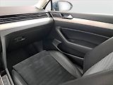 Volkswagen Passat (2018) Highline 2.0 TDI, 4X4 - náhled 8