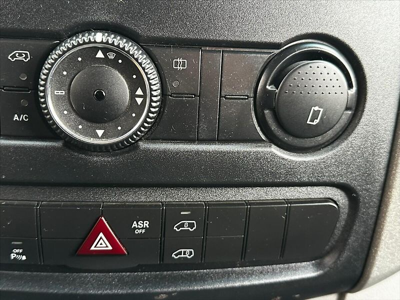 Mercedes-Benz Sprinter 2,2 CDI 316 120kW-MAXI - fotka 26 z 33