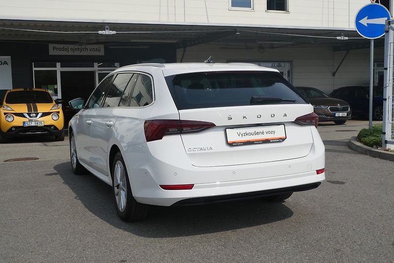 Škoda Octavia - fotka 4 z 6