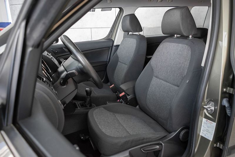 Škoda Yeti 1.2 TSI 81kW *OFFROAD ACTIVE* - fotka 10 z 33