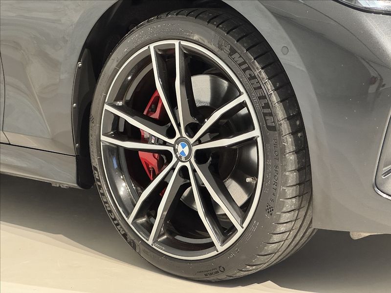 BMW Řada 3 3,0   M340i xDrive 360° LED HU - fotka 7 z 50