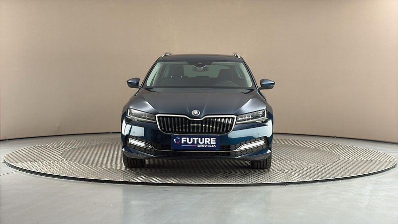 Škoda Superb 2.0 TDI DSG 4x4 Style Combi - fotka 3 z 27