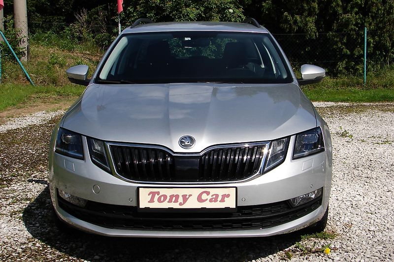 Škoda Octavia 2.0 TDi DSG LED NAVI ČR-ZADÁNO - fotka 3 z 43