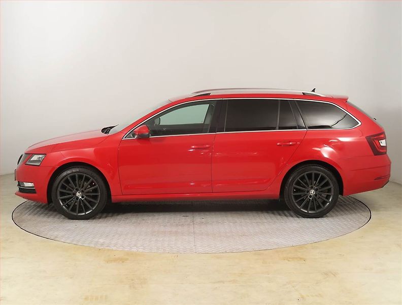 Škoda Octavia (2019) Style 1.5 TSI, Serv.kniha - fotka 3 z 19