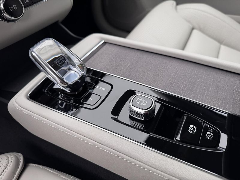 Volvo XC90 (2026) T8 AWD Plug-in BRIGHT PLUS 7m - fotka 21 z 25