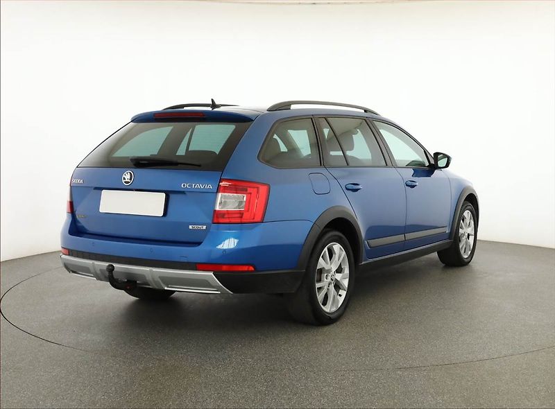 Škoda Octavia (2015) 2.0 TDI 4x4, 4X4, Serv.kniha - fotka 5 z 19