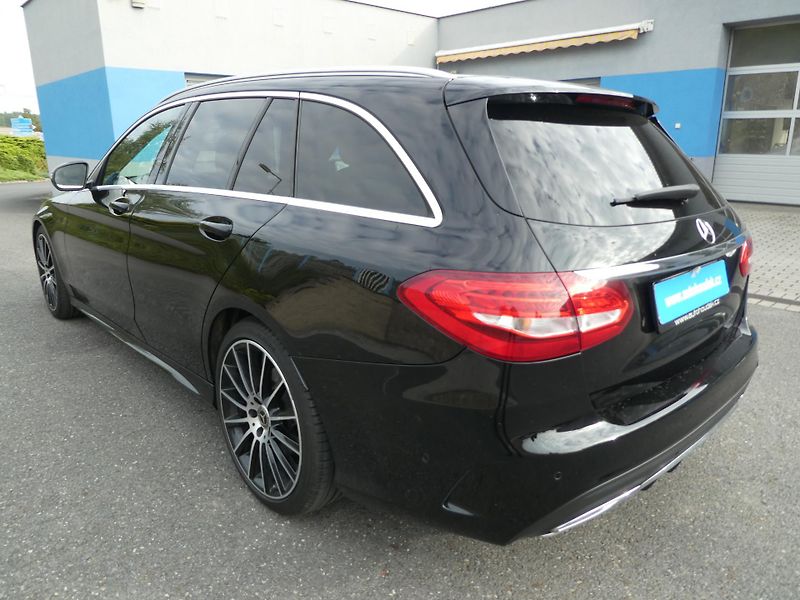 Mercedes-Benz Třídy C C 300D 180kW Kombi AMG LINE  - fotka 5 z 18