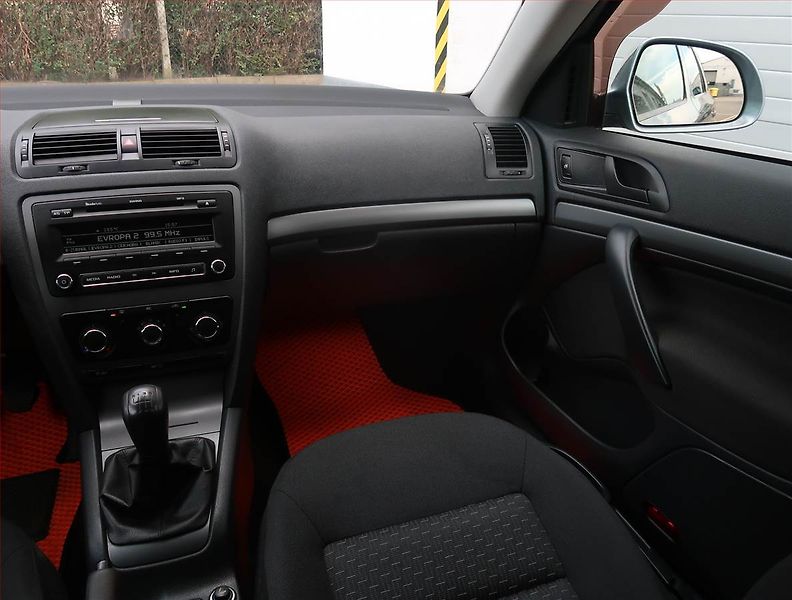 Škoda Octavia (2012) 1.2 TSI - fotka 8 z 15