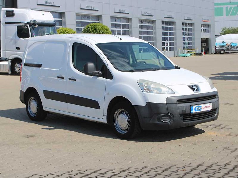 Peugeot Partner EURO 5 - fotka 2 z 17
