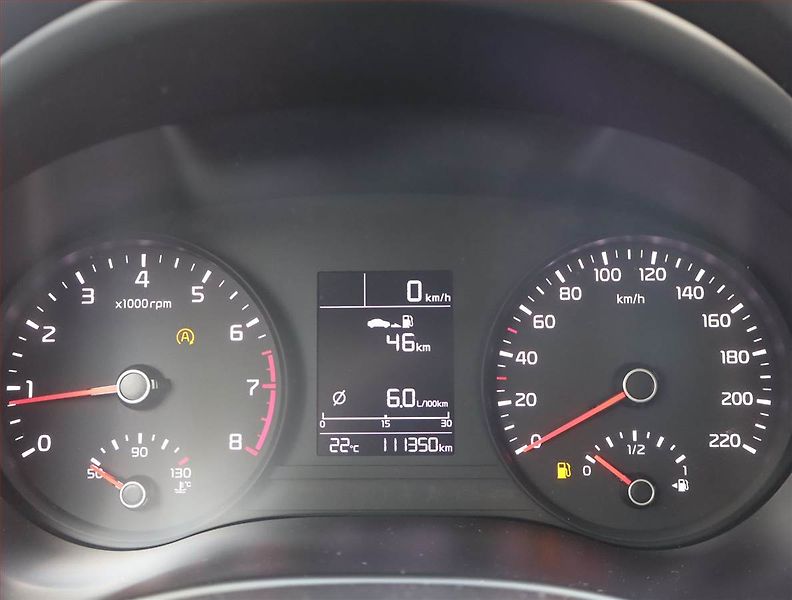 Kia Rio (2017) 1.4 CVVT, Serv.kniha, Tempomat - fotka 11 z 17