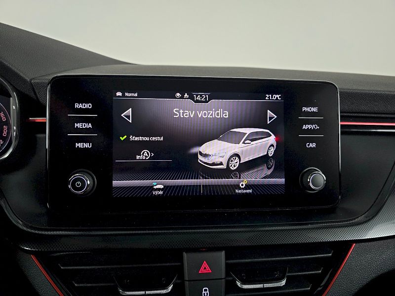 Škoda Scala (2021) 1.5TSi 110kW 6MT MONTE CARLO - fotka 24 z 33