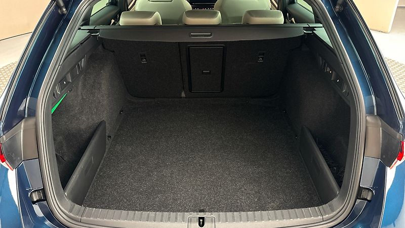 Škoda Octavia 2.0 TSI DSG 4x4 Style Combi - fotka 17 z 27