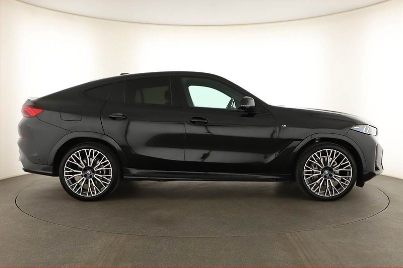 BMW X6 (2025) xDrive30d, M PAKET, VENTILACE - fotka 6 z 20