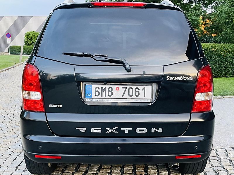 SsangYong Rexton 2.7XDi 4x4 AUT VÝHŘEV KAMERA - fotka 15 z 43