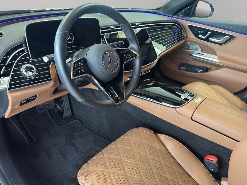 Mercedes-Benz Třídy E (2025) E 450 D 4MATIC - fotka 14 z 23