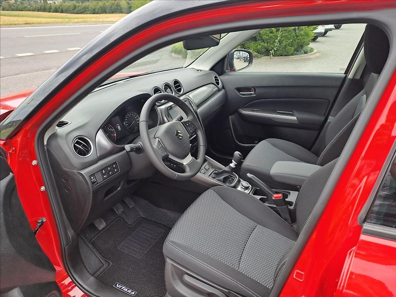 Suzuki Vitara (2026) 1,4 Premium AllGrip - fotka 6 z 17