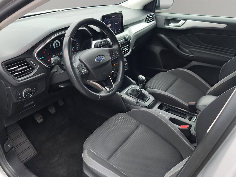 Ford Focus (2020) 1.5 EcoBlue 88kW, ČR - fotka 23 z 26