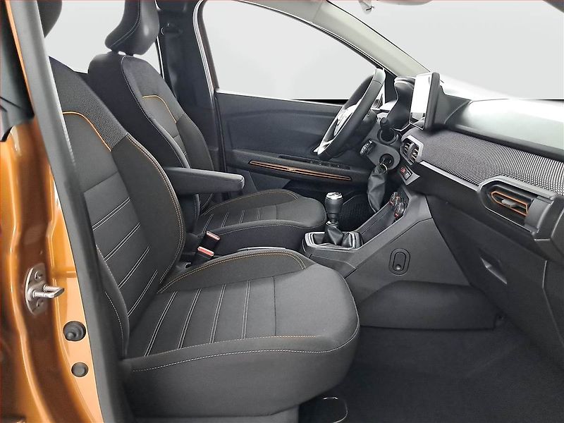 Dacia Sandero (2023) Stepway Essential 1.0 TCe, ČR - fotka 9 z 16