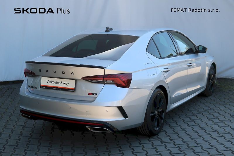 Škoda Octavia (2023) RS 2.0 TDI 147 kW DSG - fotka 2 z 27