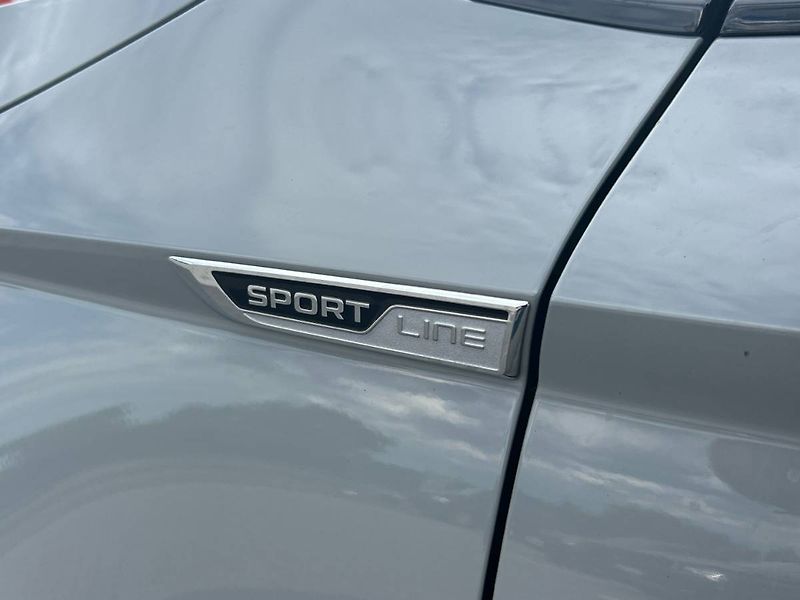 Škoda Karoq (2022) 1.5 TSI 7DSG Sportline - fotka 19 z 33