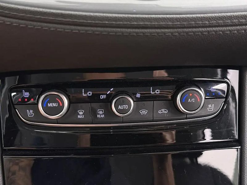Opel Grandland X 1.5CDTi 96kW Ultimate LED 1Maj - fotka 7 z 14