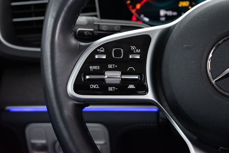 Mercedes-Benz GLS 400d 4M*AMG*AIR*TAŽNÉ*ČR 1.MAJ - fotka 21 z 52