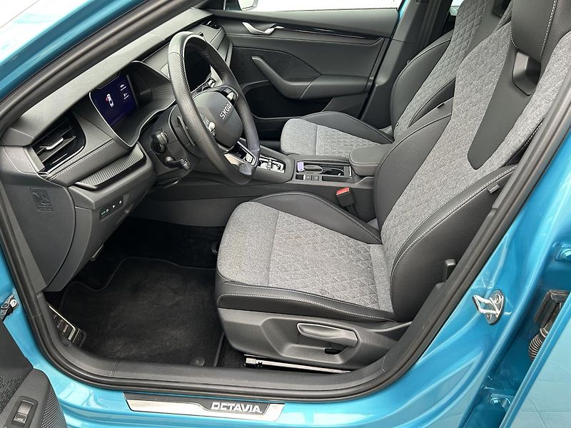 Škoda Octavia 1.5 TSI SportLine - fotka 7 z 30