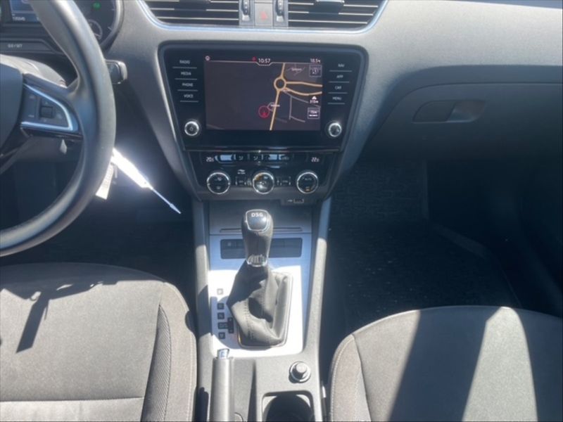 Škoda Octavia 1,5 TSI 110 Ambit. AT - fotka 10 z 11