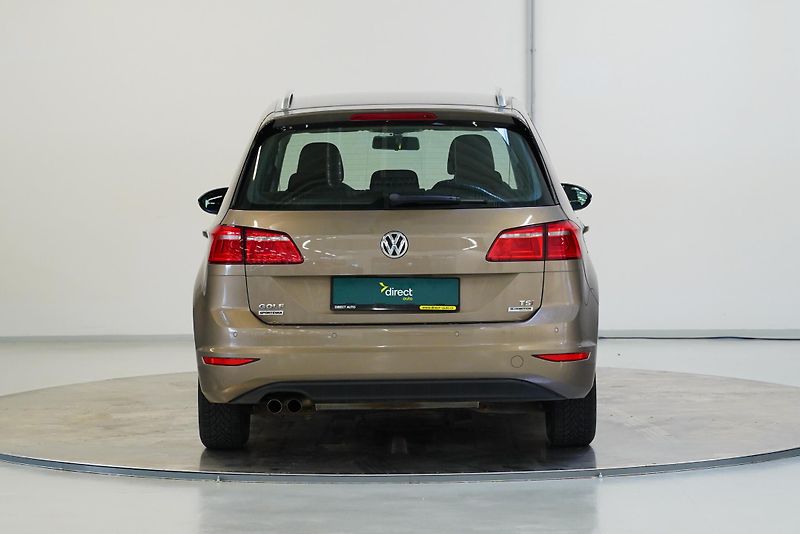 Volkswagen Golf - fotka 6 z 22