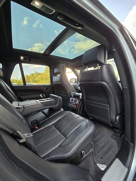 Land Rover Range Rover VOGUE 4,4 V8 250kW 4x4 TAŽNÉ - fotka 15 z 61