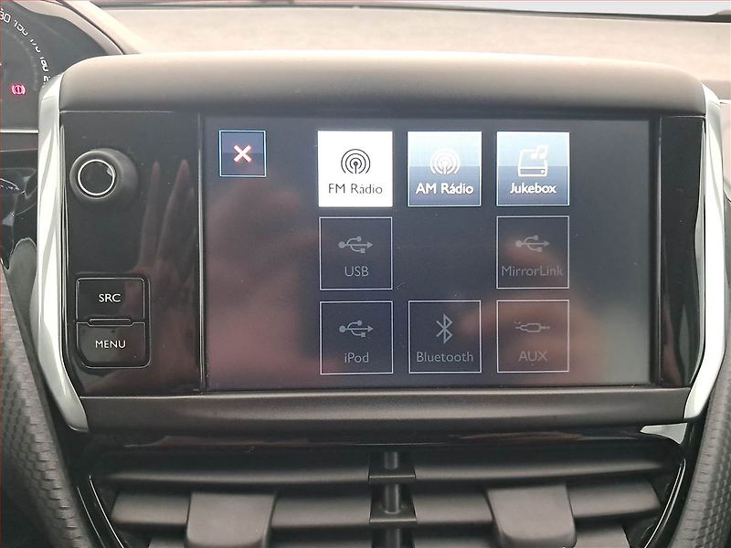 Peugeot 208 (2015) 1.6 BlueHDi, Serv.kniha, Navi - fotka 13 z 19