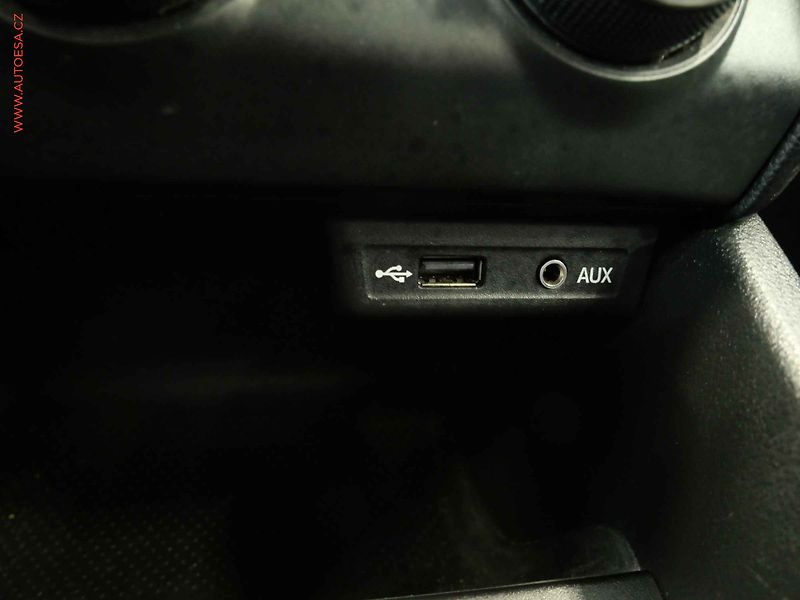 Škoda Octavia (2014) 1.2TSi, 2.maj,ČR, AC - fotka 16 z 16