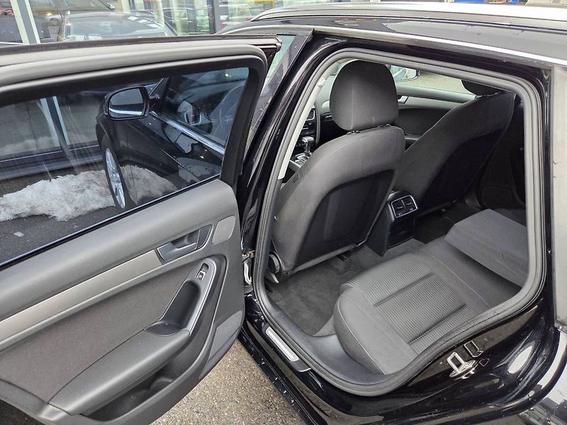 Audi A4 Avant 2.0 TDI DSG - fotka 20 z 30