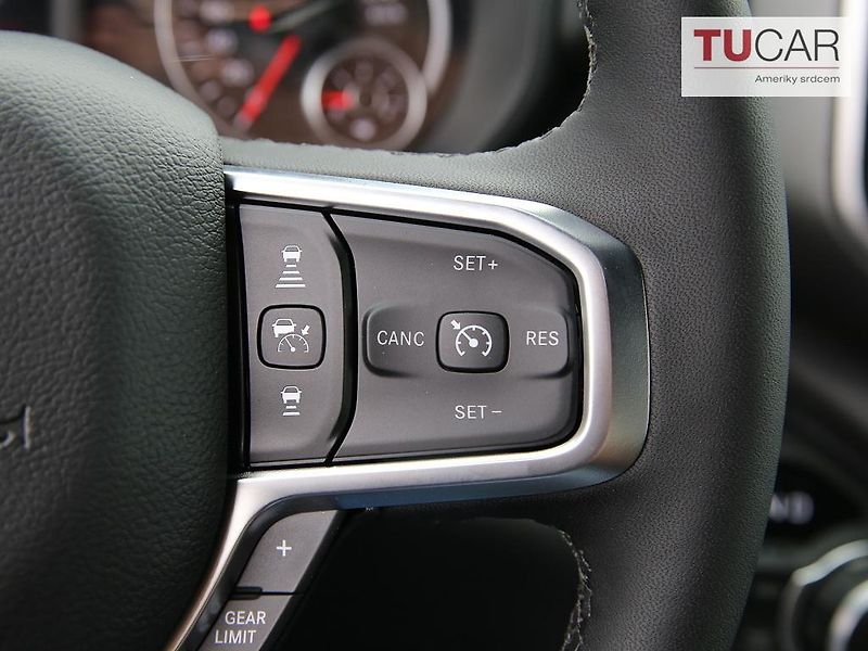Dodge RAM (2026) 1500 BigHorn 5.7 V8  HEMI 2026 - fotka 21 z 48