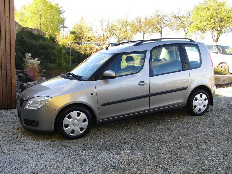Škoda Roomster (2008) 1.4 TDI 59kW - fotka 2 z 34