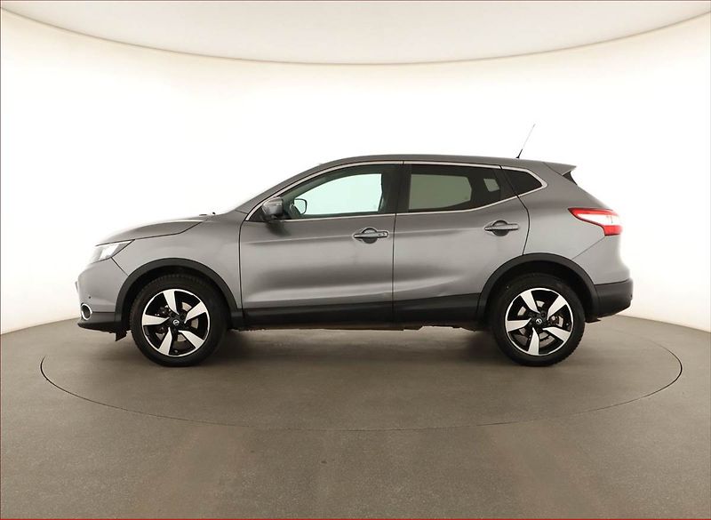 Nissan Qashqai (2017) 1.2 DIG-T, Automat, Tempomat - fotka 3 z 17