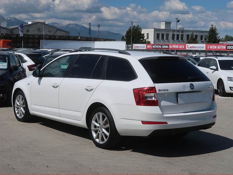 Škoda Octavia (2016) 2.0 TDI, Tempomat - fotka 4 z 17