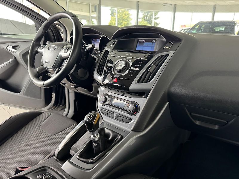 Ford Focus 1,6EcoBoost*110kW*Titan*Tažné - fotka 14 z 31