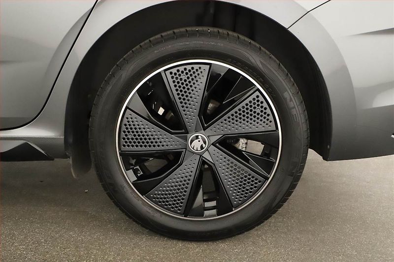 Škoda Scala (2026) 1.0 TSI, Monte Carlo - fotka 20 z 20