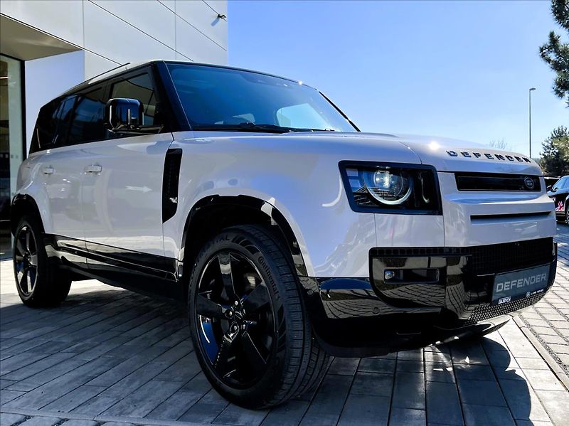 Land Rover Defender 110 V8 P425 X-DYNAMIC HSE - fotka 11 z 35