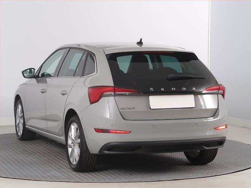 Škoda Scala (2019) 1.5 TSI, Automat, Serv.kniha - fotka 4 z 18