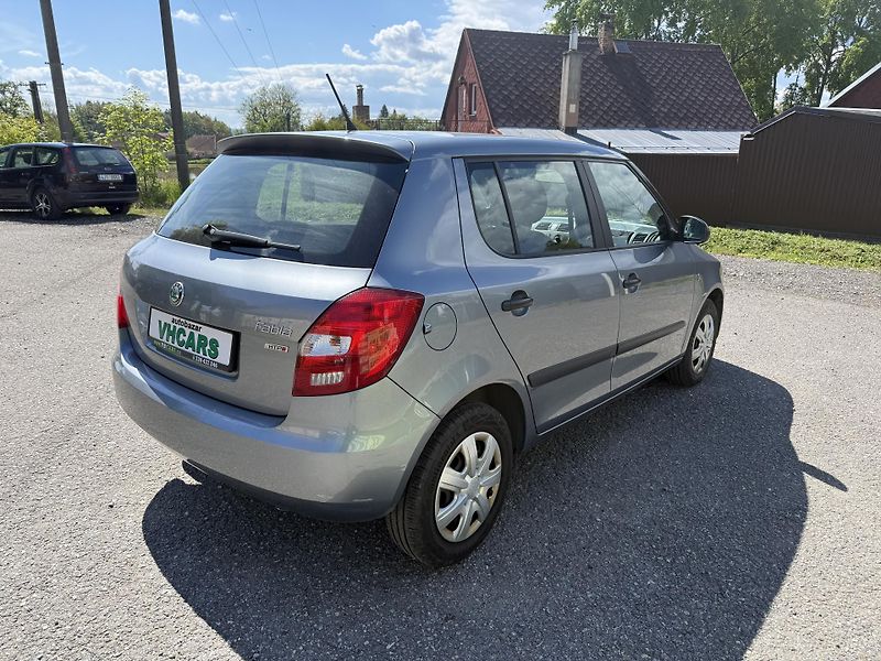 Škoda Fabia 1,2 HTP 51kW Servisní kniha - fotka 4 z 26