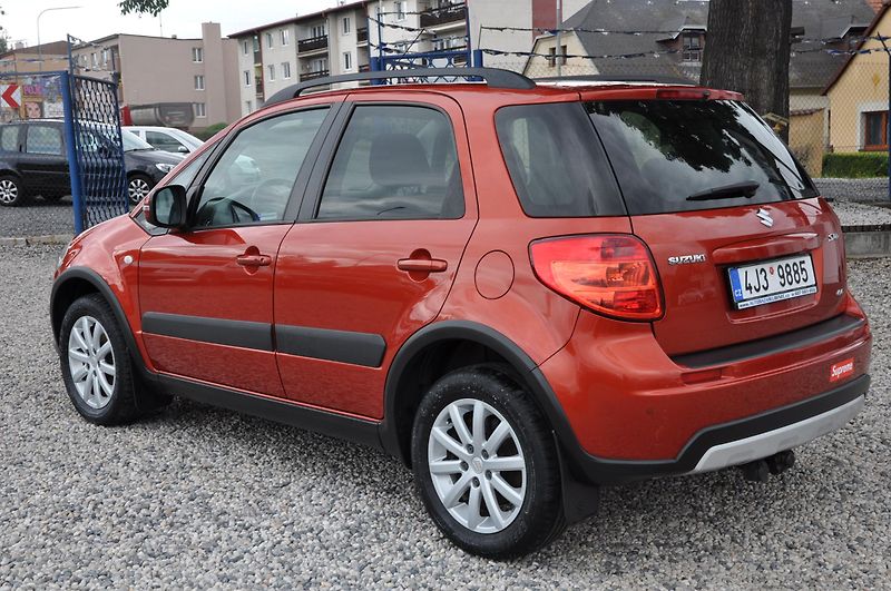 Suzuki SX4 1.6i 4WD - fotka 4 z 15